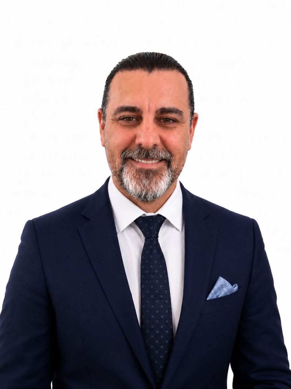 Mehmet  Özbek 
