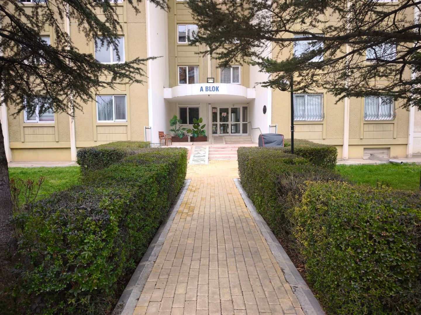 Yazır Yenikent Sitesi'nde Satılık Arakat 4+1 Daire