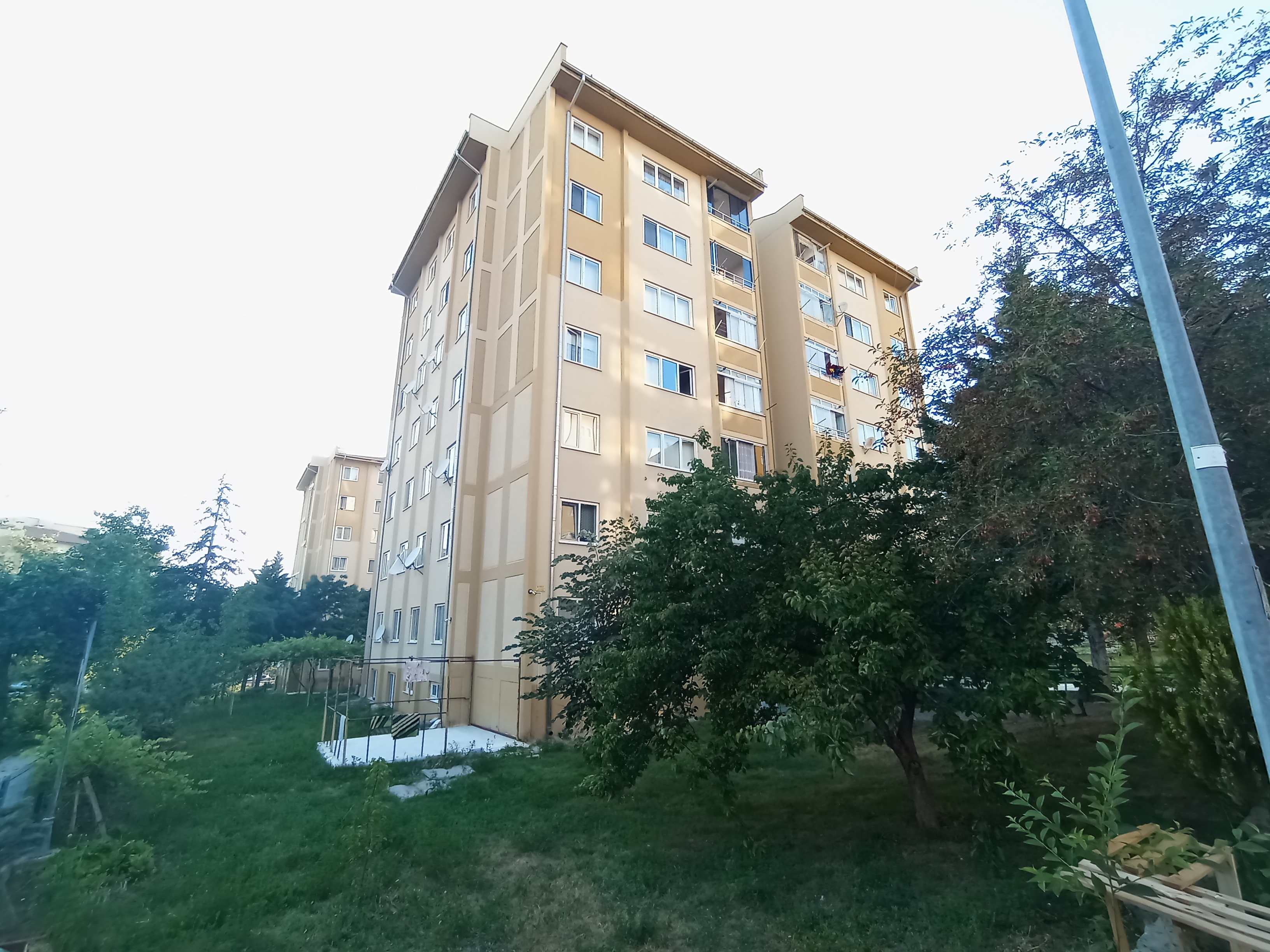 Aşağı TOKİ Kiralık