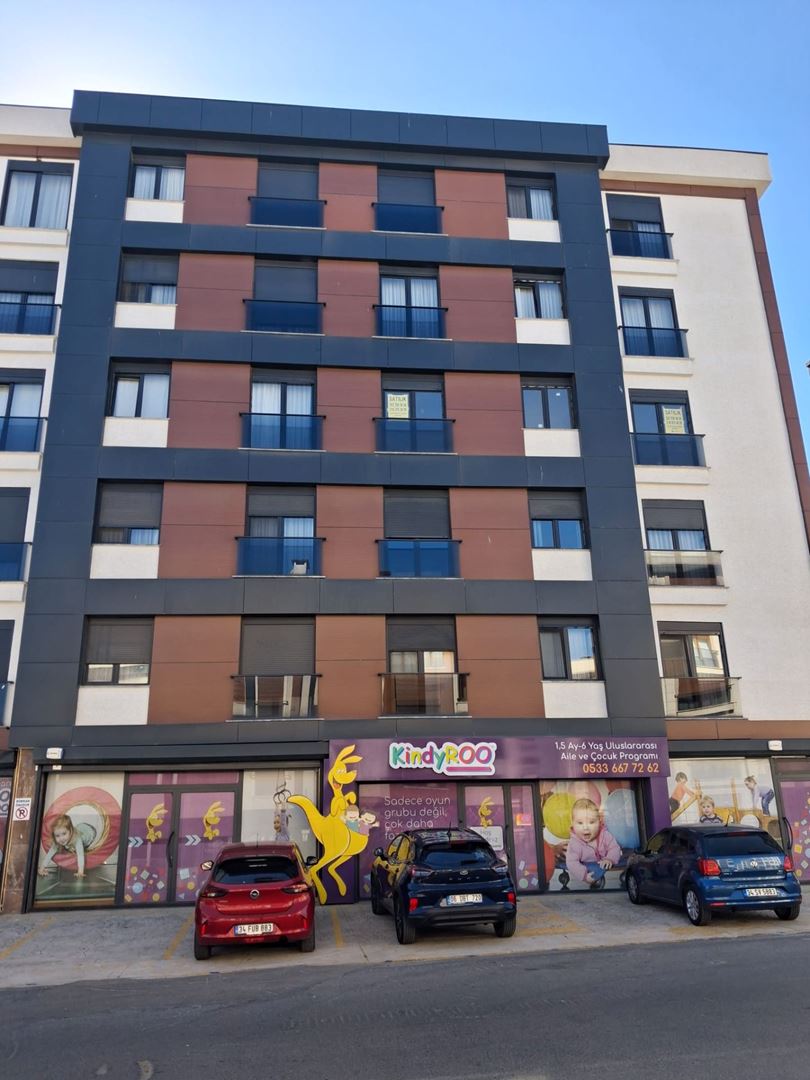 ALTIN EMLAK' TAN TUZLA - POSTANE MAH. ARAKAT SATILIK 2+1 DAİRE