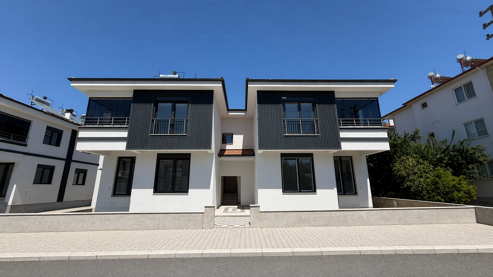 Ortaca Karaburun Mahallesinde Satılık 2+1 Bahçeli Daire