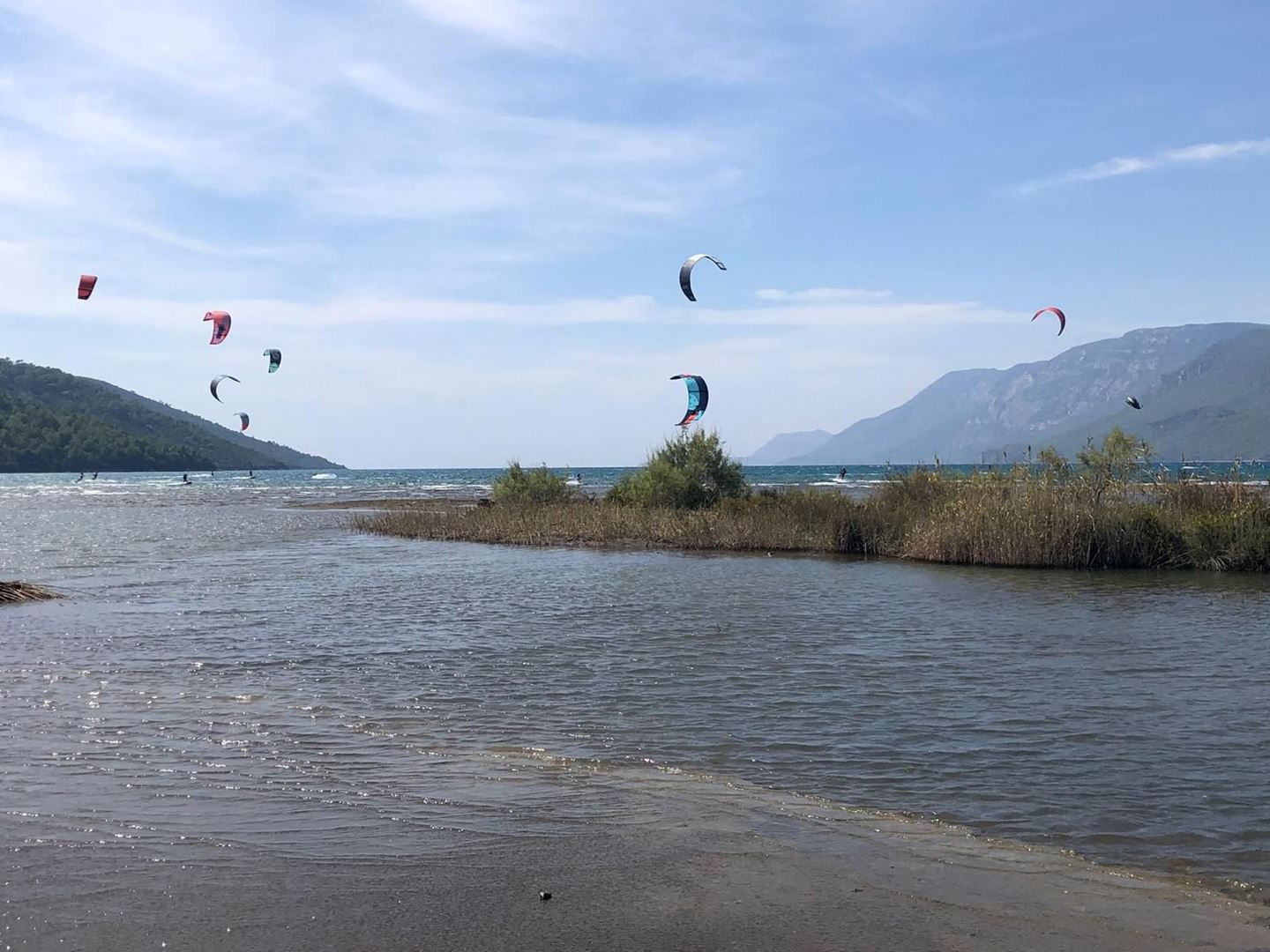 Akyaka Kite Surf Sahiline 10 Dk Satılık Deniz Manzaralı Villa