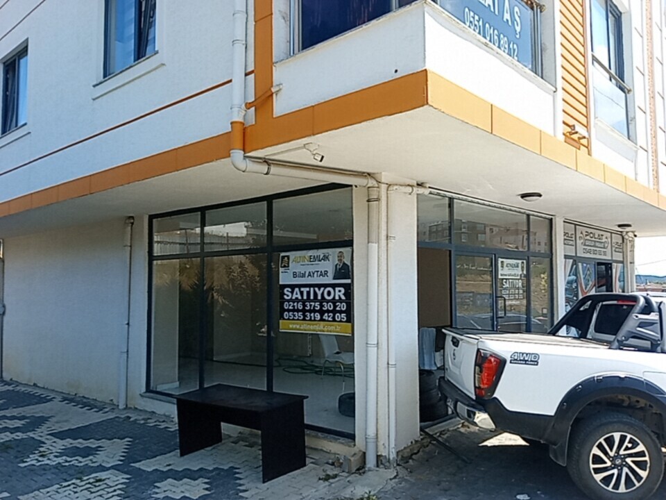Sultanbeyli Orhangazi'de Sıfır, Geniş 97 m² Satılık Dükkan Fırsatı! Banka Kredisine Uygun.