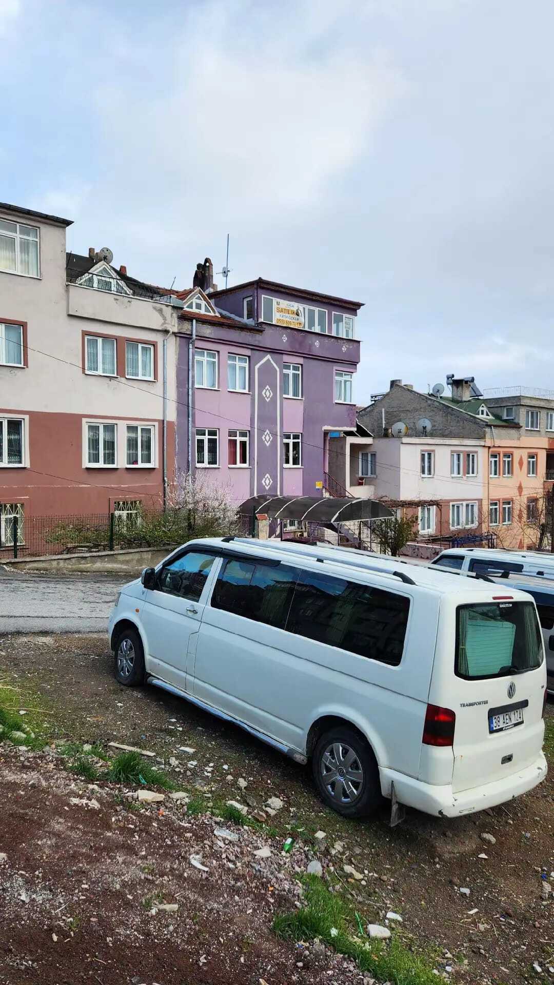 OSMANLI MAHALLESİNDE KOMPLE SATILIK BİNA